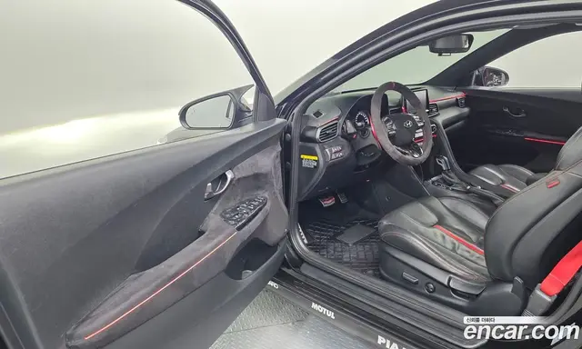 Hyundai Veloster 2018 1.6 АКПП, миниатюра 10 Hyundai Veloster 2018 1.6 АКПП, миниатюра 10