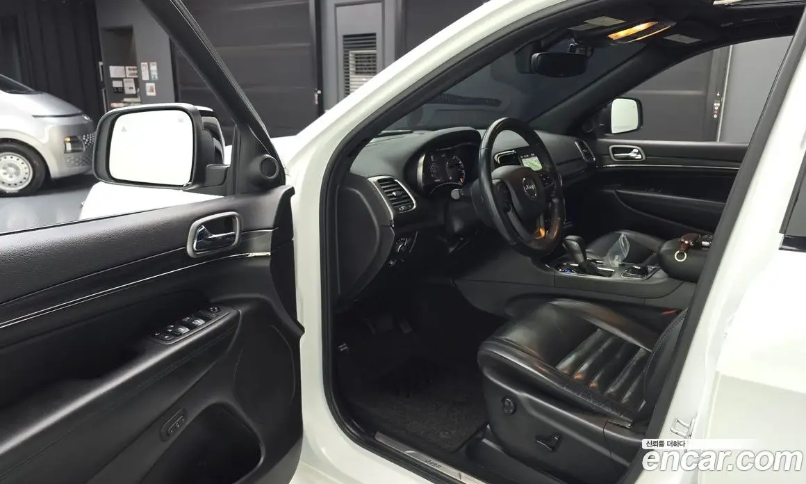 Jeep Cherokee 2019 3.6 АКПП, фото 13
