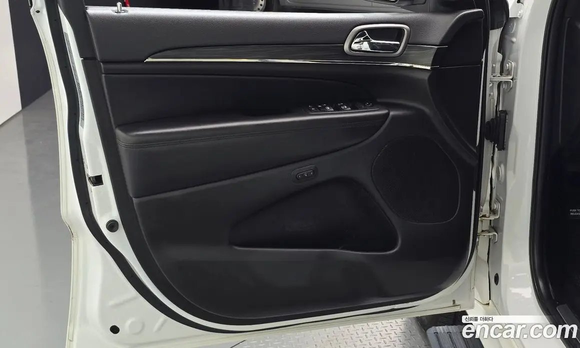 Jeep Cherokee 2019 3.6 АКПП, фото 14