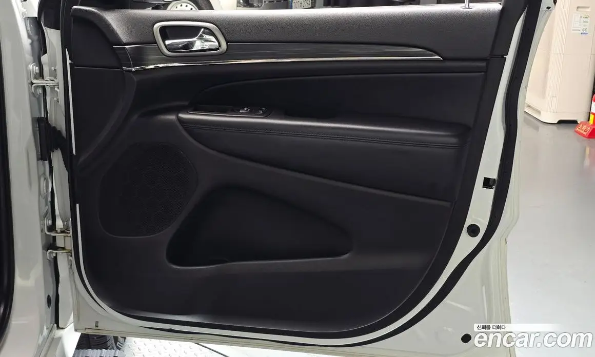 Jeep Cherokee 2019 3.6 АКПП, фото 15