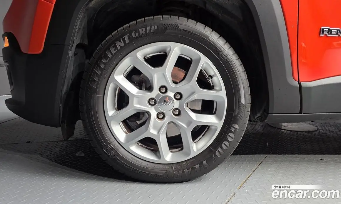 Jeep Renegade 2016 2.4 АКПП, фото 5 Jeep Renegade 2016 2.4 АКПП, фото 5