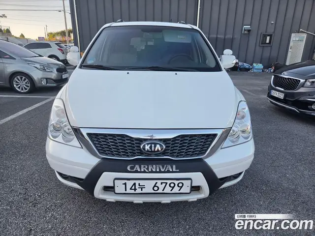 Kia Carnival, 2013, 214 000 км