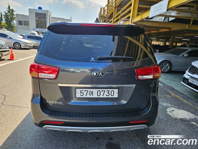 Kia Carnival 2016 2.2 АКПП, миниатюра 4