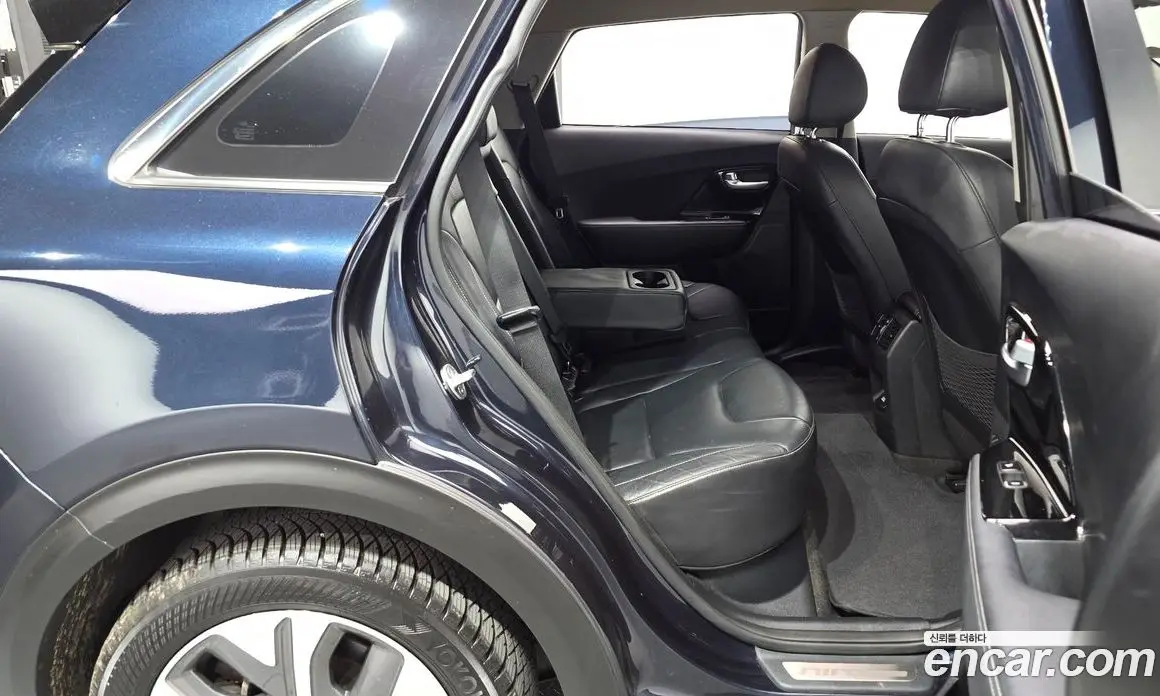 Kia Niro 2019 0.1 АКПП, фото 12