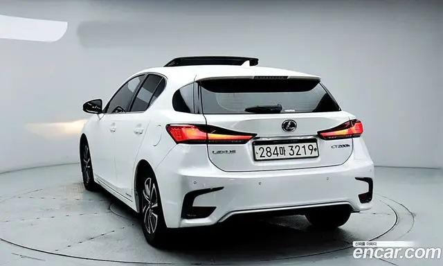 Lexus CT200h 2020 1.8 АКПП, миниатюра 2