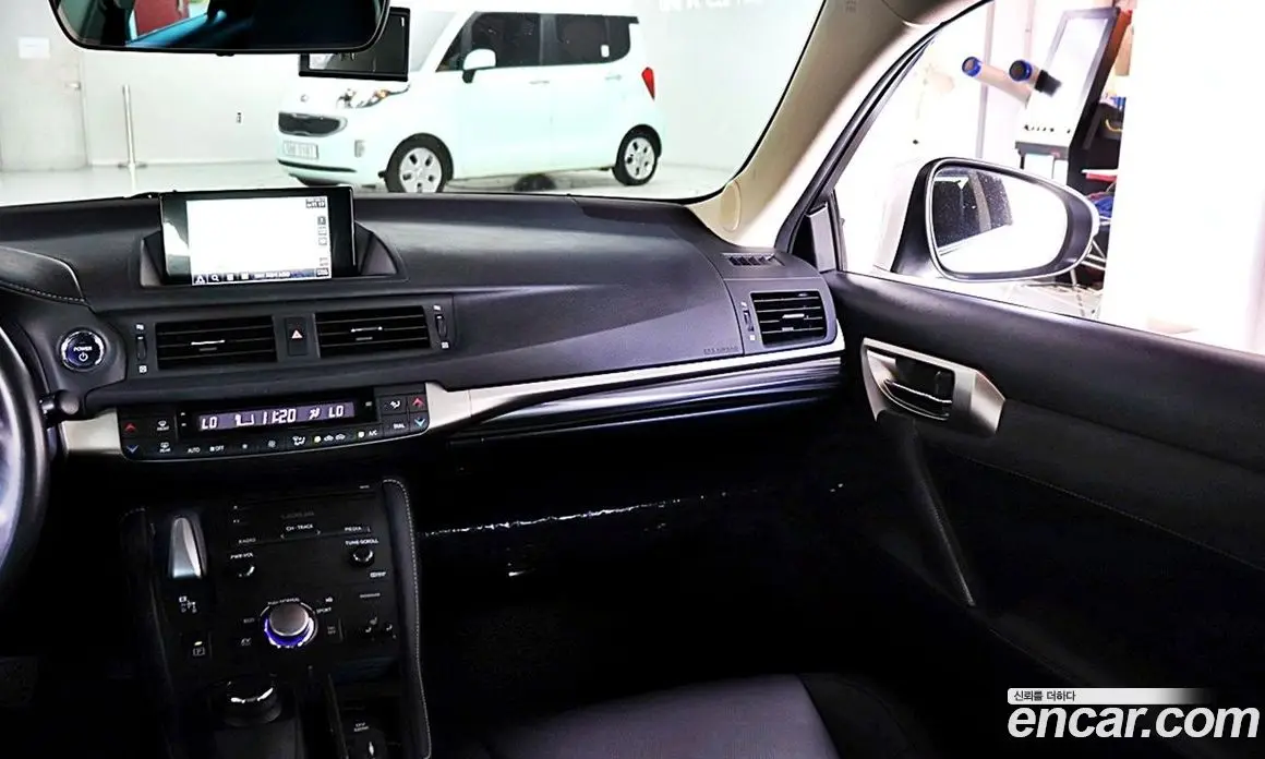 Lexus CT200h 2020 1.8 АКПП, фото 16