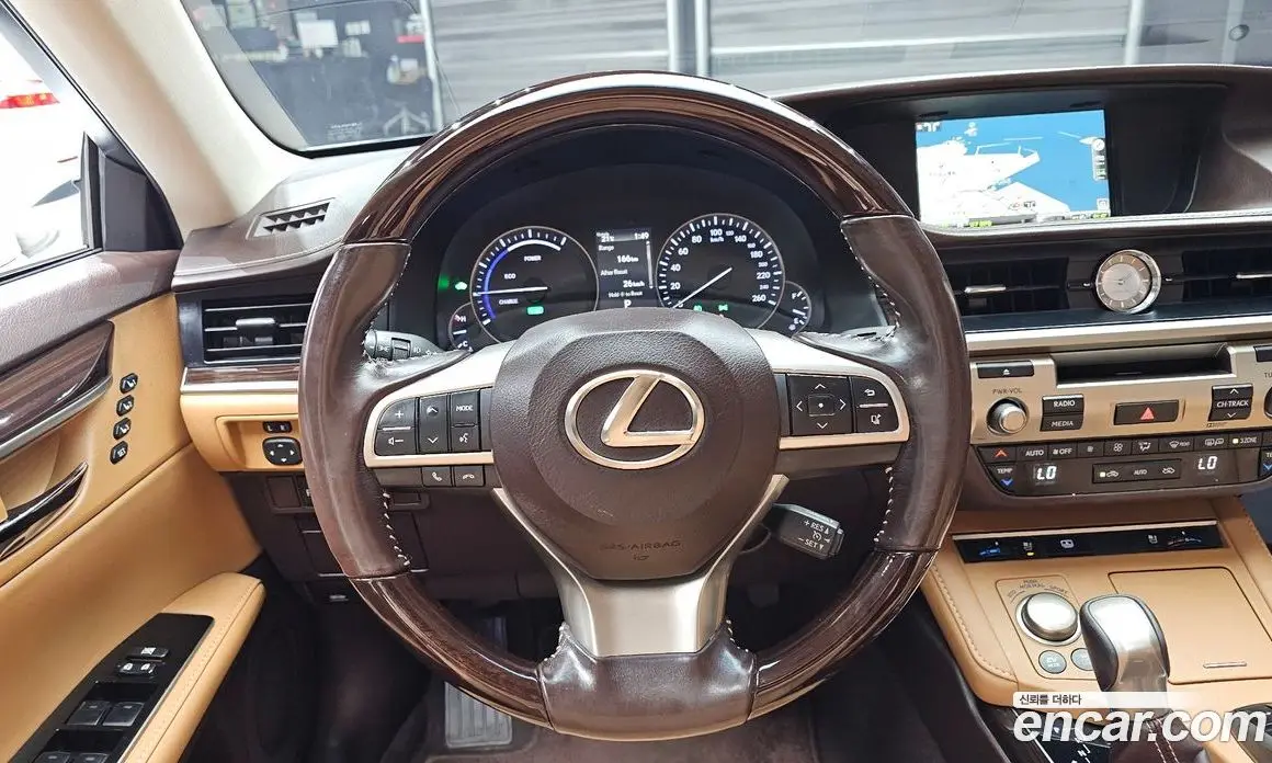 Lexus ES 2017 2.5 АКПП, фото 13
