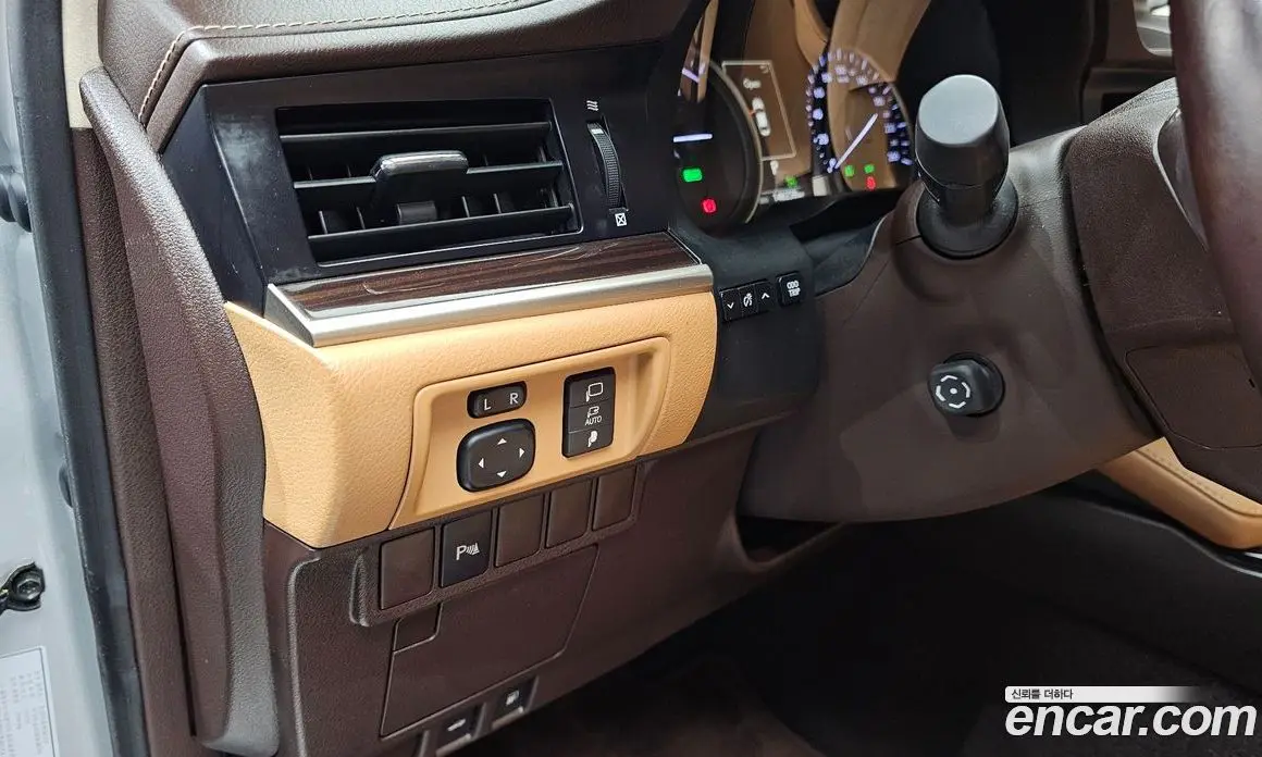 Lexus ES 2017 2.5 АКПП, фото 17