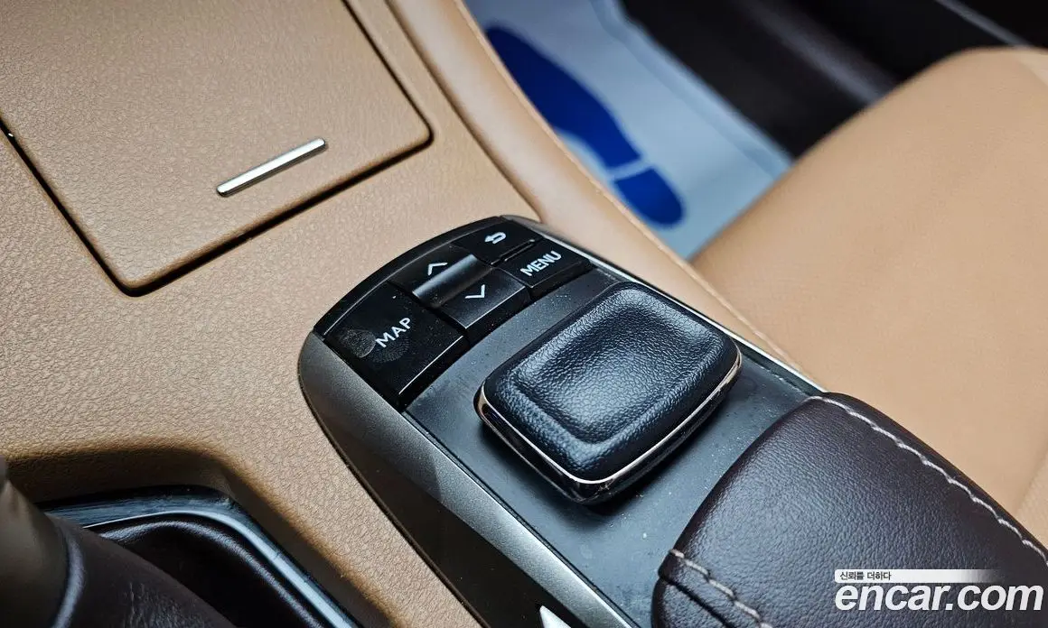 Lexus ES 2017 2.5 АКПП, фото 20
