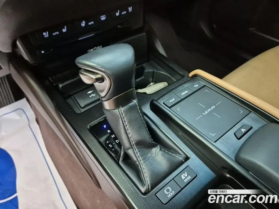 Lexus ES 2021 2.5 АКПП, фото 8