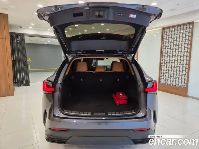 Lexus NX 2026 2.5 вариатор, миниатюра 5 Lexus NX 2026 2.5 вариатор, миниатюра 5