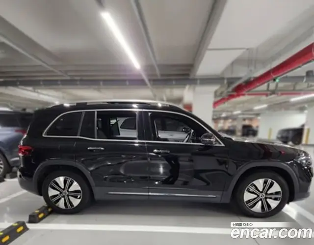 Mercedes-Benz EQB, 2023, 48 200 км