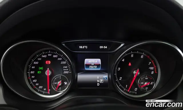 Mercedes-Benz GLA-Class 2018 2.0 АКПП, миниатюра 11