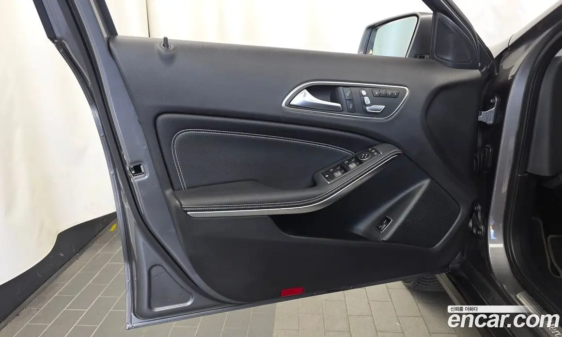 Mercedes-Benz GLA-Class 2018 2.0 АКПП, фото 14