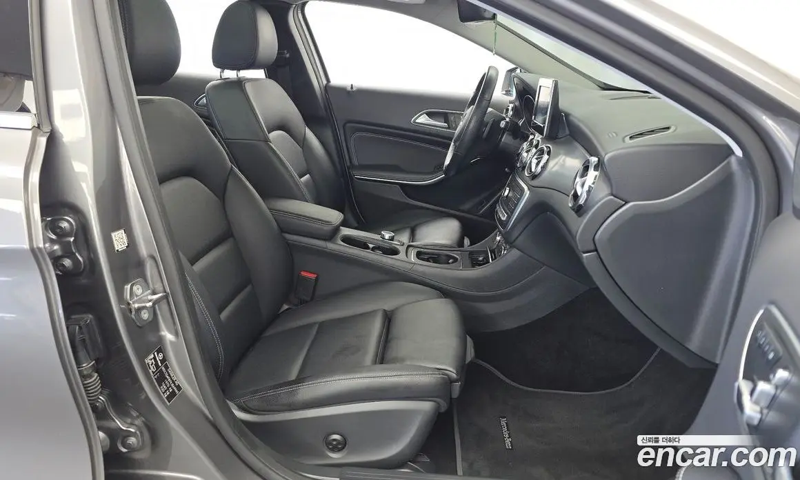 Mercedes-Benz GLA-Class 2018 2.0 АКПП, фото 17