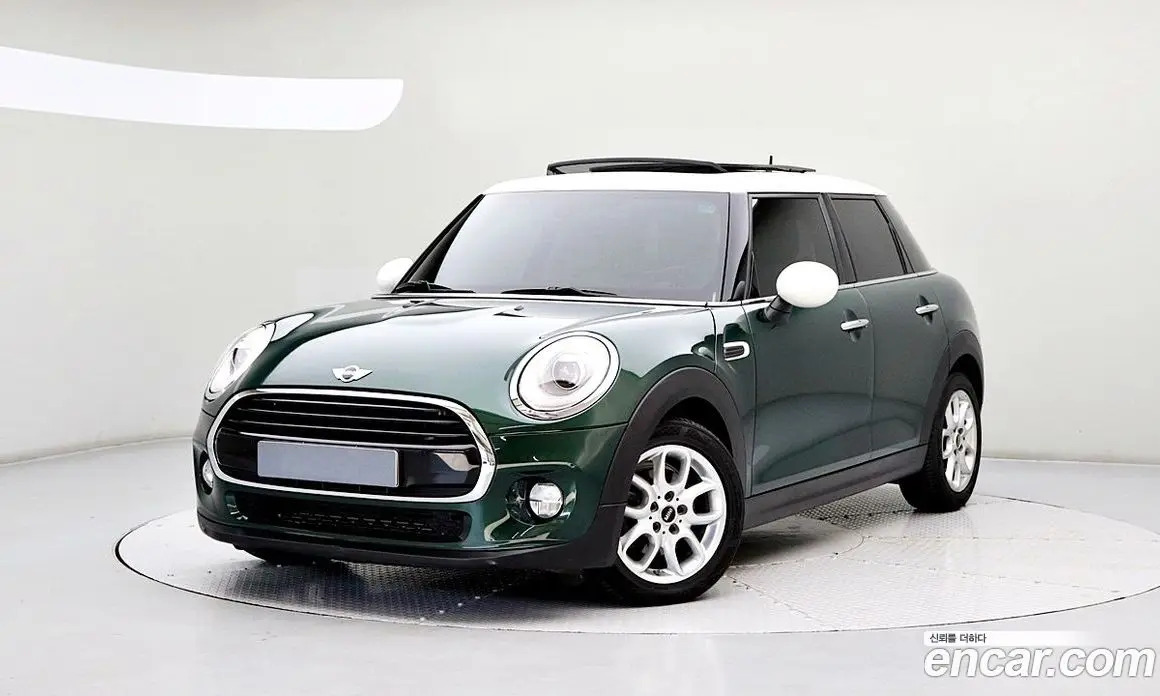 Mini Cooper 2018 1.5 АКПП, фото 1 Mini Cooper 2018 1.5 АКПП, фото 1