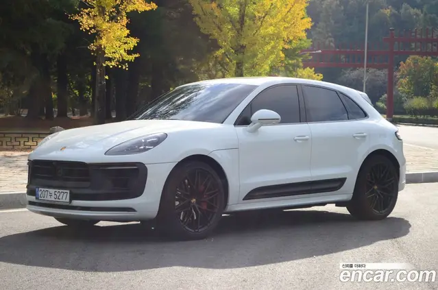 Porsche Macan, 2023, 18 920 км