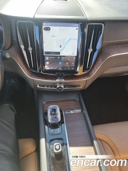 Volvo XC60 2022 2.0 АКПП, фото 17