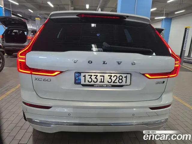 Volvo XC60 2024 2.0 АКПП, миниатюра 3