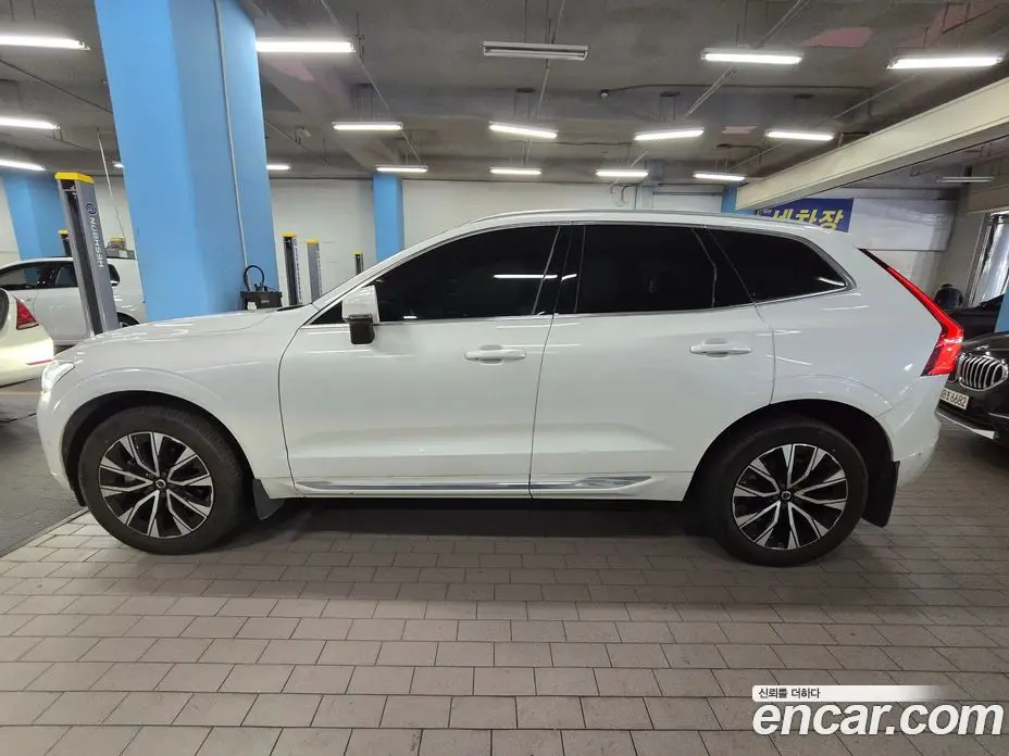 Volvo XC60 2024 2.0 АКПП, фото 5
