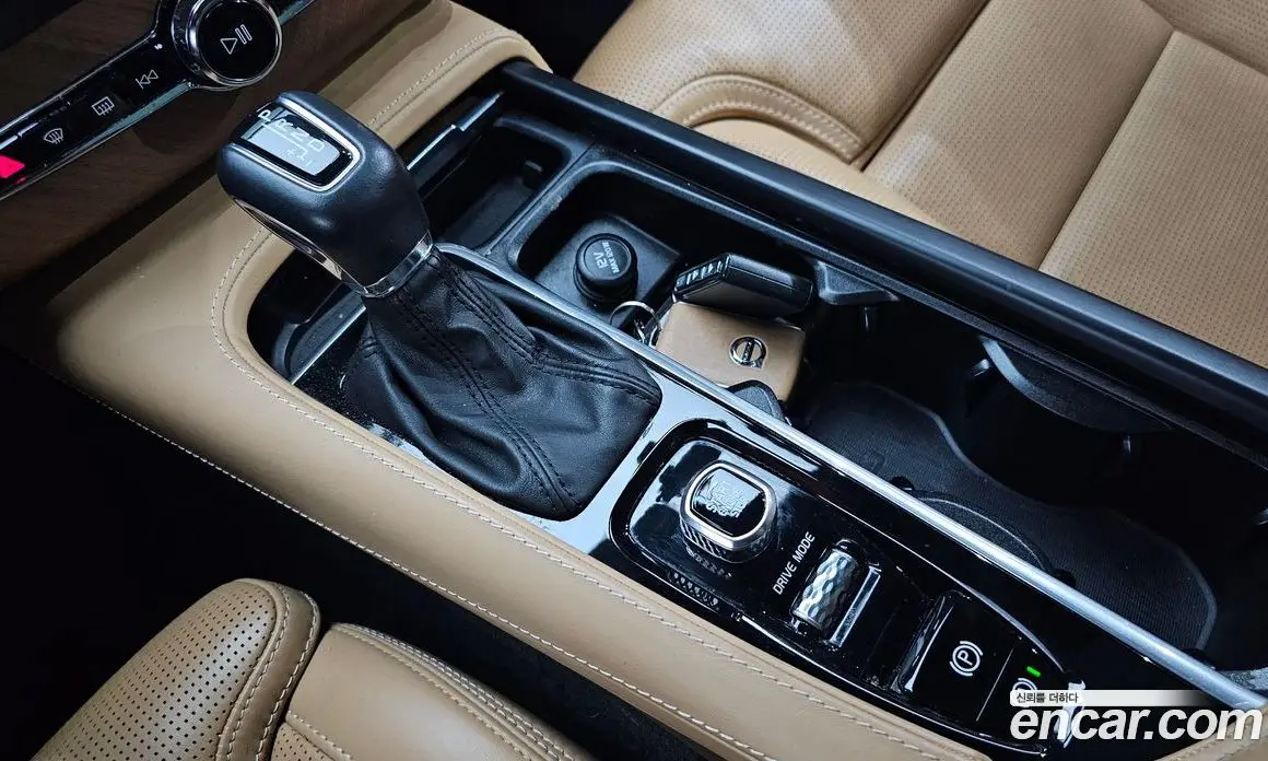 Volvo XC90 2018 2.0 АКПП, фото 11