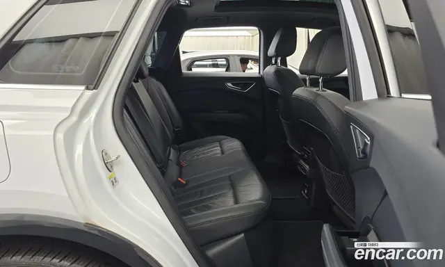 Audi Q4 e-tron 2022 0.2 АКПП, миниатюра 12