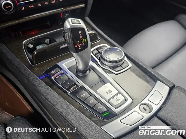 BMW 7 серия 2014 4.4 АКПП, миниатюра 9