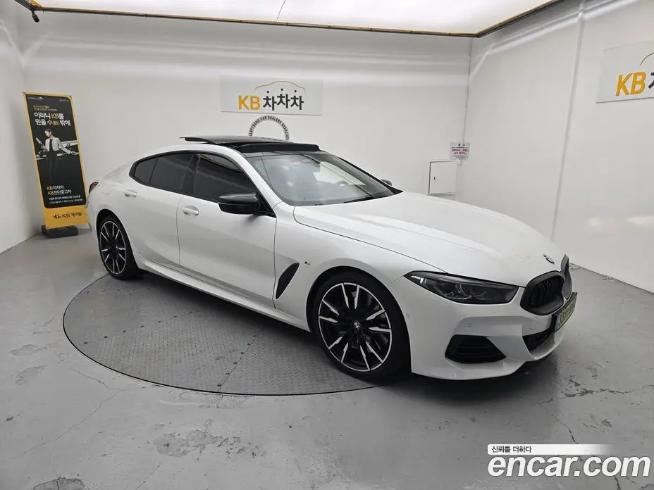 BMW 8 серия 2025 4.4 АКПП, фото 4