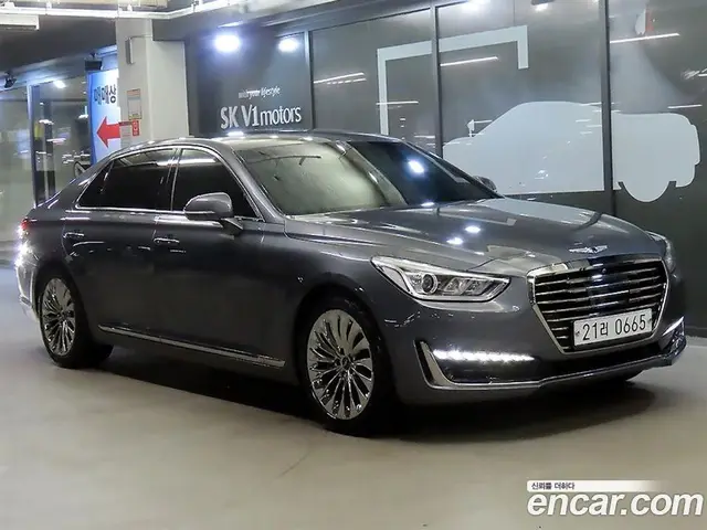 Genesis EQ900, 2016, 195 685 км
