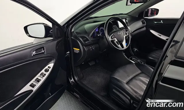 Hyundai Accent 2013 1.4 АКПП, миниатюра 12