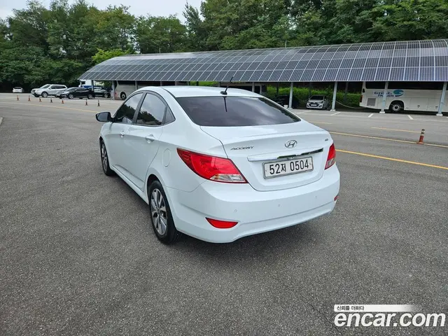 Hyundai Accent 2016 1.6 АКПП, миниатюра 8
