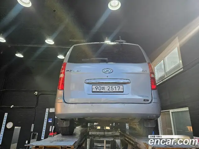 Hyundai Starex 2011 2.5 АКПП, миниатюра 2