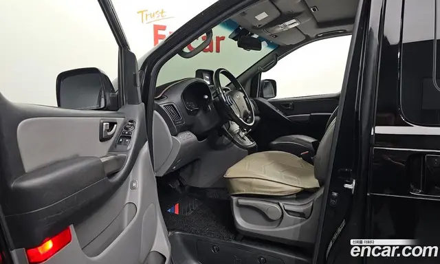 Hyundai Starex 2015 2.5 АКПП, миниатюра 10