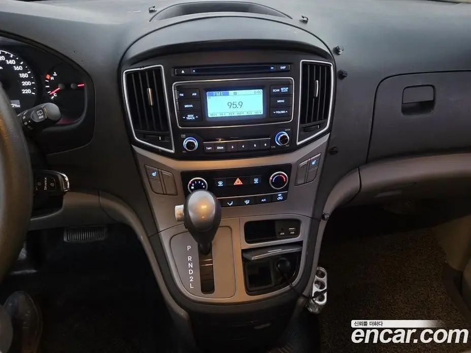 Hyundai Starex 2017 2.4 АКПП, фото 12