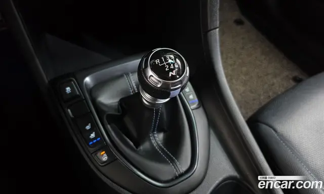 Hyundai Veloster 2019 2.0 МКПП, миниатюра 12