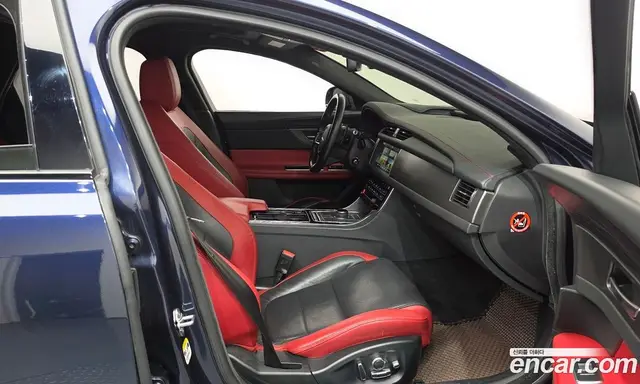 Jaguar XF 2017 3.0 АКПП, миниатюра 11 Jaguar XF 2017 3.0 АКПП, миниатюра 11