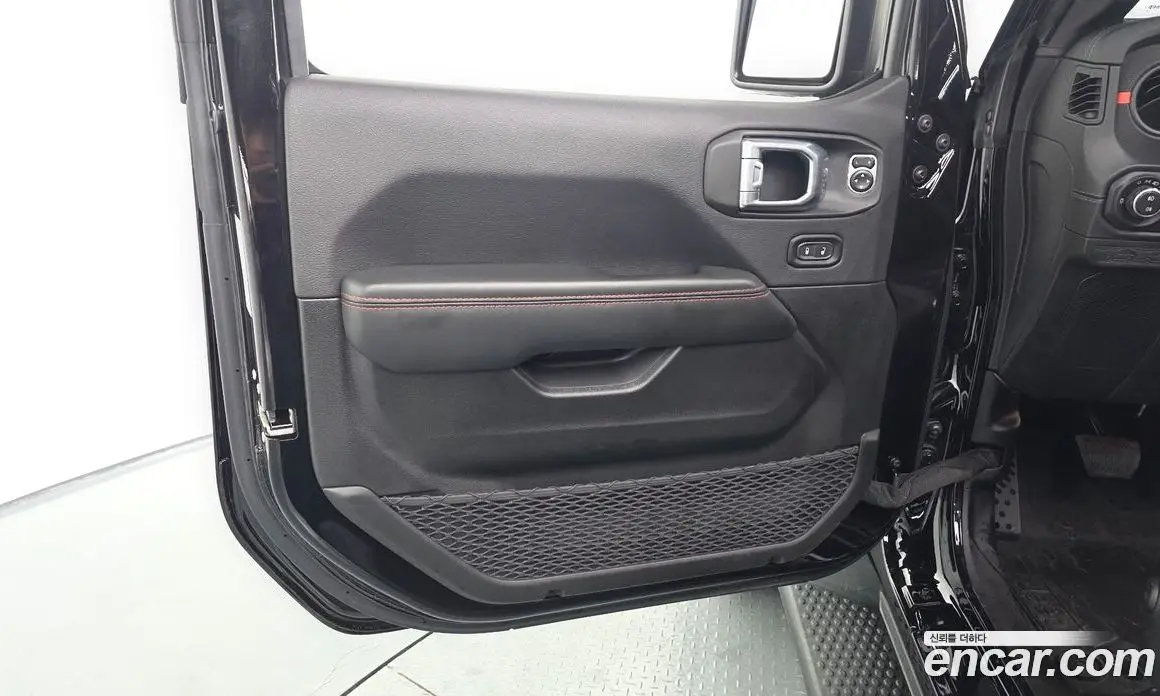 Jeep Wrangler 2024 2.0 АКПП, фото 14