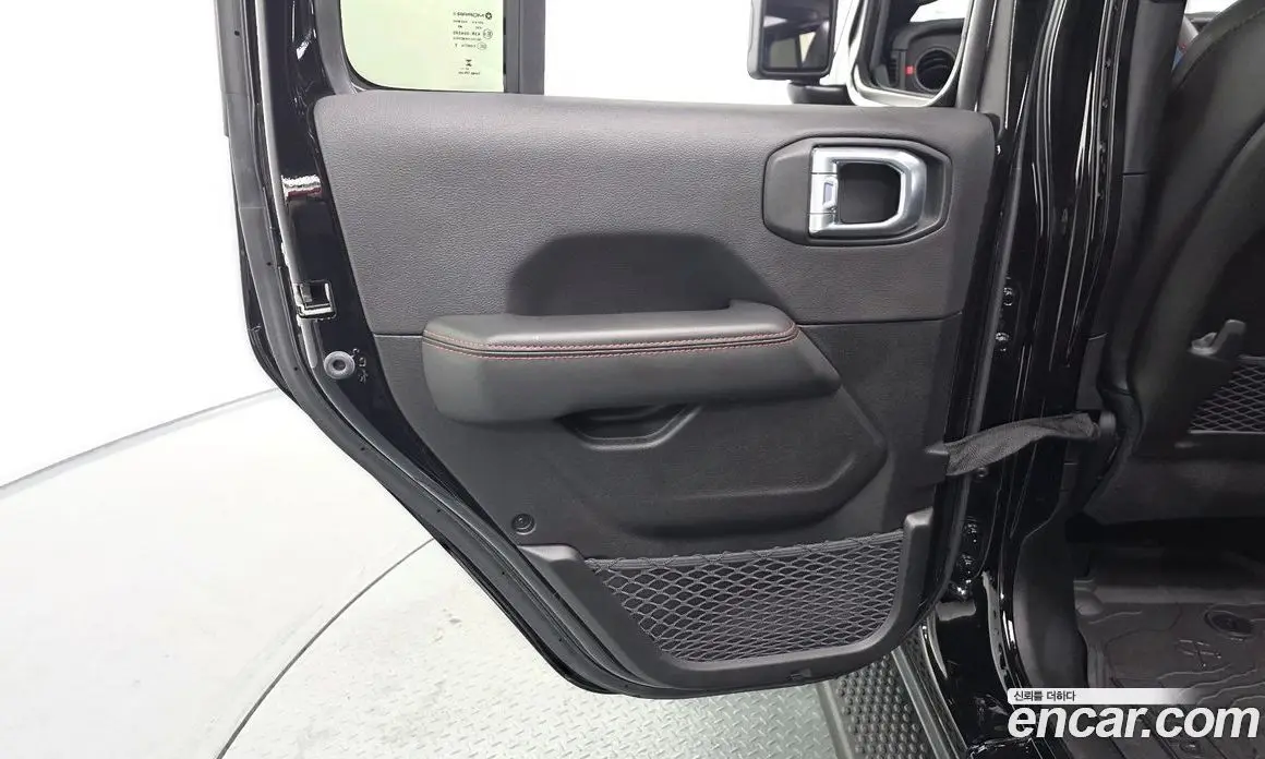 Jeep Wrangler 2024 2.0 АКПП, фото 15