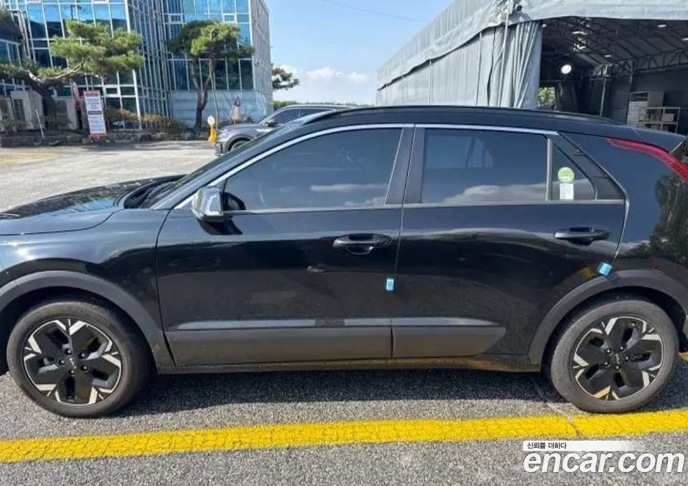 Kia Niro 2023 0.1 АКПП, фото 5