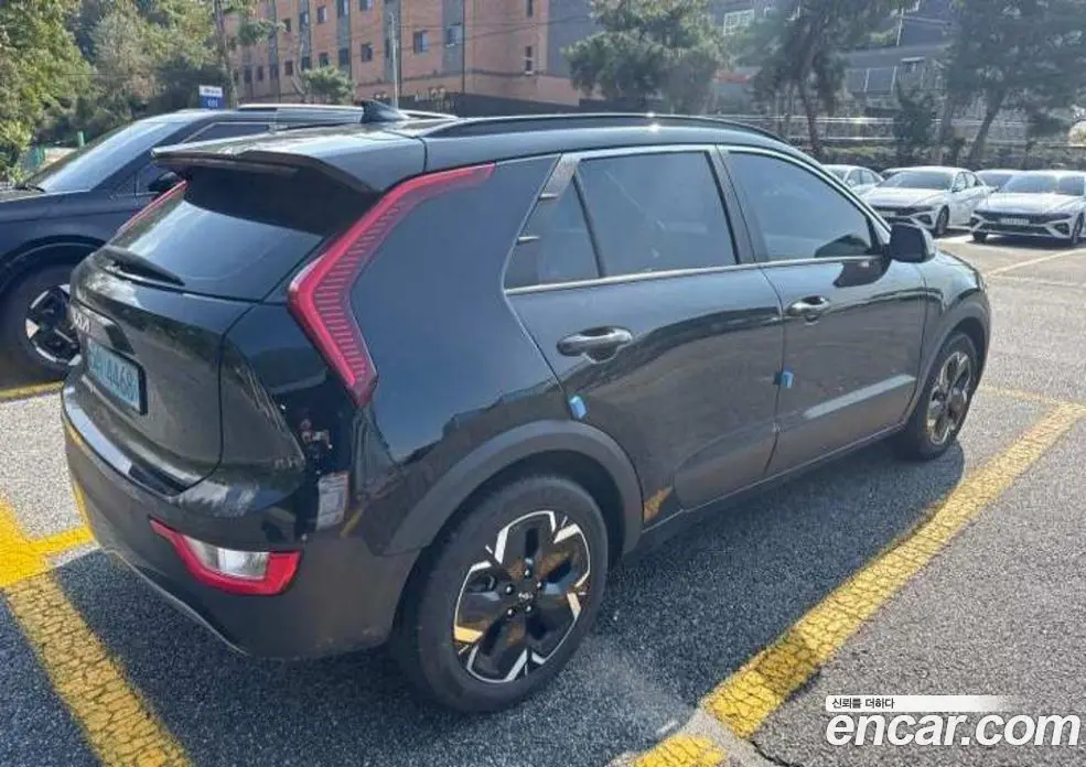 Kia Niro 2023 0.1 АКПП, фото 6