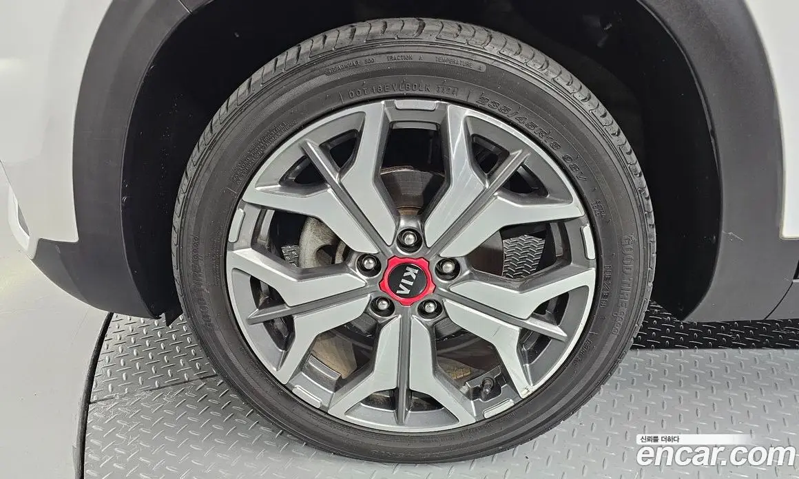Kia Seltos 2019 1.6 АКПП, фото 4