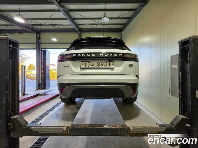 Land Rover Range Rover Velar 2018 2.0 АКПП, миниатюра 2