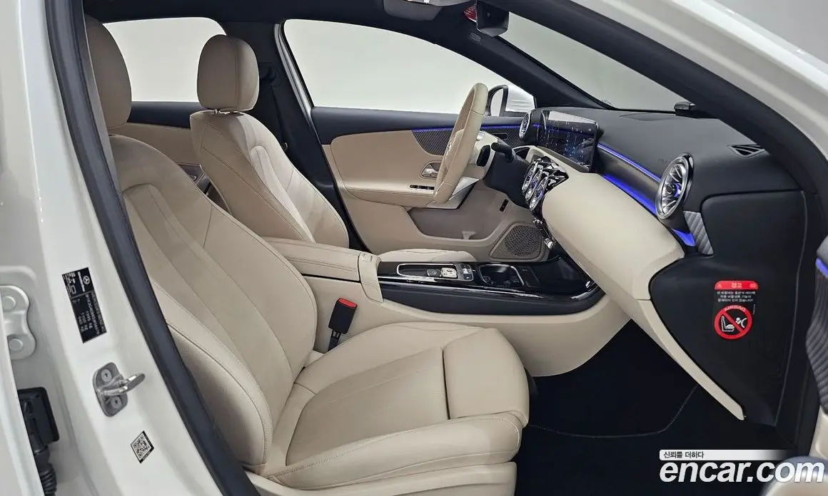 Mercedes-Benz A-Class 2024 2.0 АКПП, фото 15