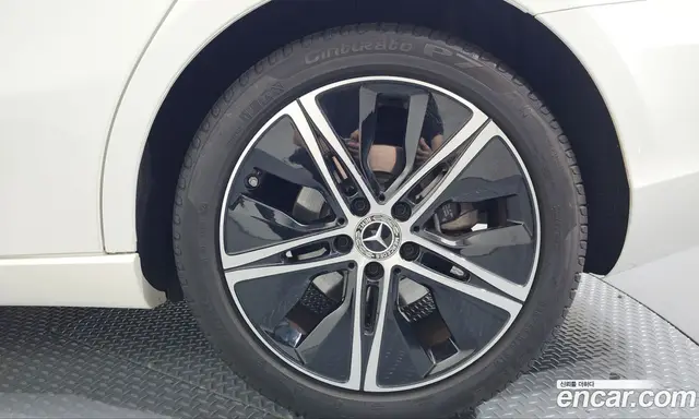 Mercedes-Benz A-Class 2024 2.0 АКПП, миниатюра 6