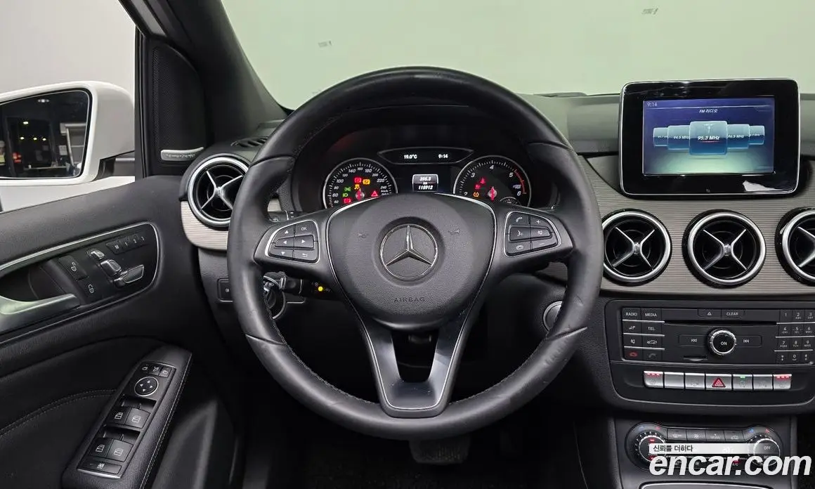 Mercedes-Benz B-Class 2015 1.8 АКПП, фото 13