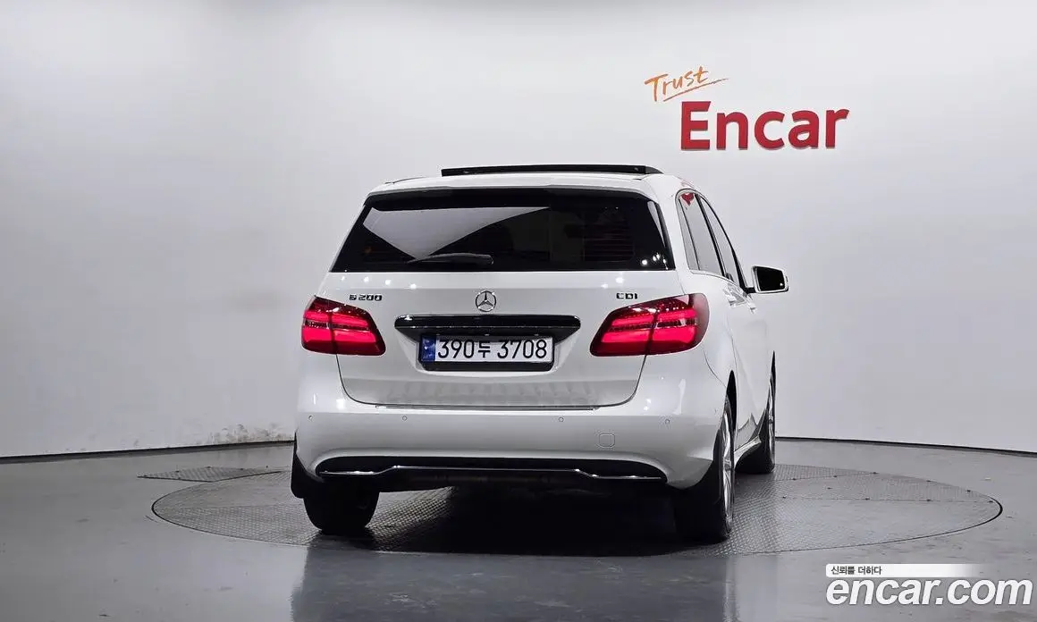 Mercedes-Benz B-Class 2015 1.8 АКПП, фото 4