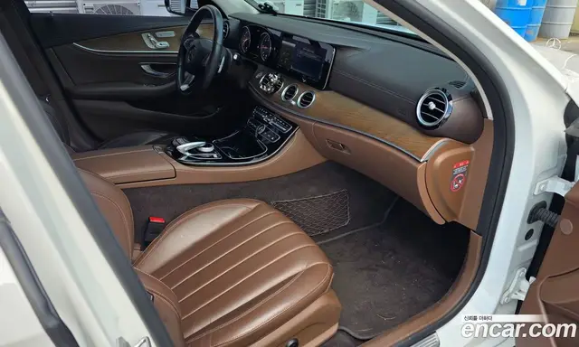 Mercedes-Benz E-Class 2017 1.9 АКПП, миниатюра 10