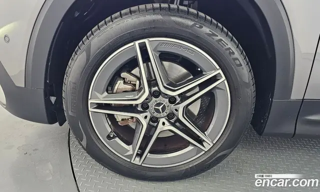 Mercedes-Benz GLB-Class 2023 2.0 АКПП, миниатюра 4