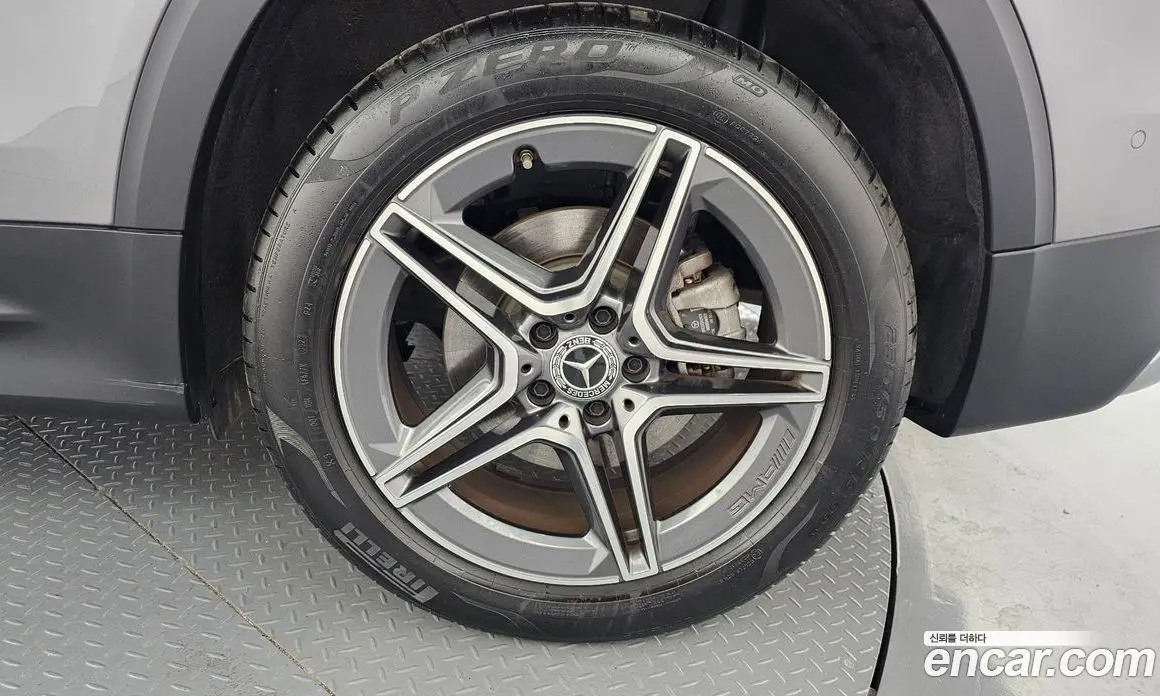 Mercedes-Benz GLB-Class 2023 2.0 АКПП, фото 6