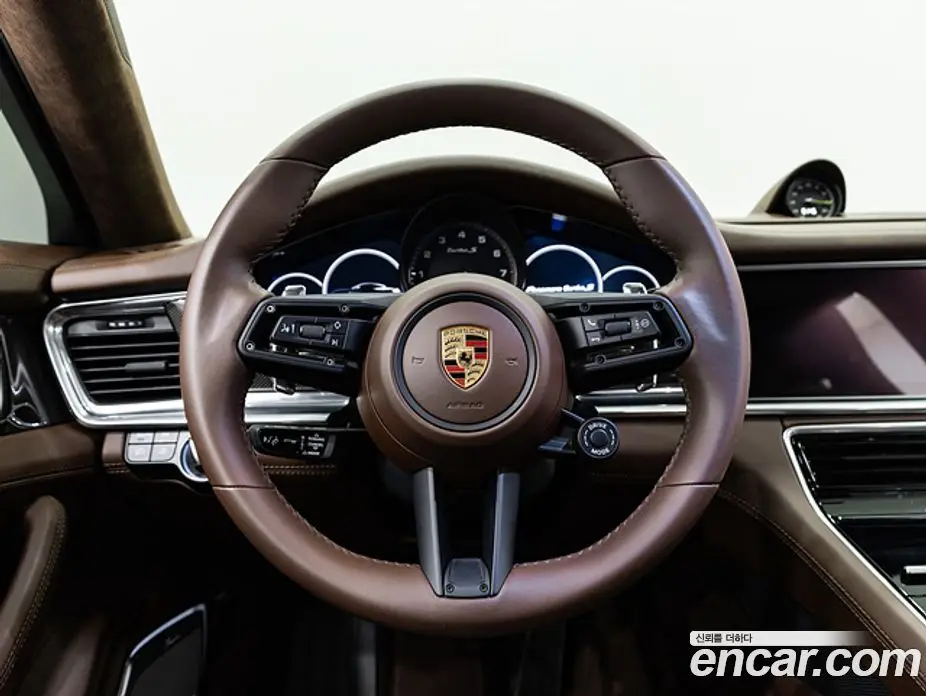 Porsche Panamera 2023 4.0 АКПП, фото 19